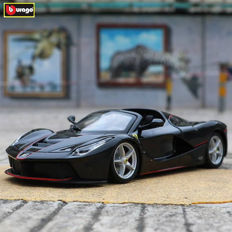 

Bburago 1:24 La Ferrari 40th Anniversary Alloy Racing Convertible alloy car model simulation car decoration collection gift toy