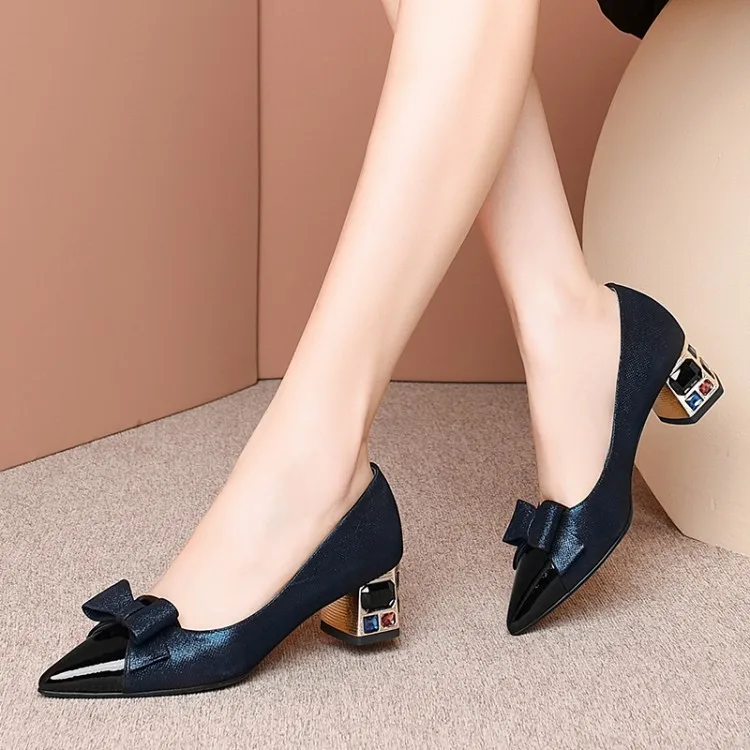 

2020 Spring Summer Cabinet Hide Substance Fashion Shoes Women's Pointed Toe Bow Chunky-Heel Man-made Diamond Low Top Shoes