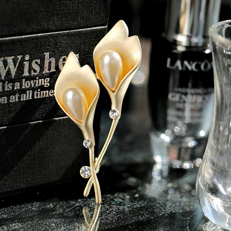 

Xiliang Concubine South Korea Common Calla Shining Iridescent Pearl Bud Brooch Cool Elegant Accessories Women's X597