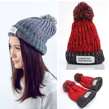 Женская зимняя контрастная шляпа с завернутыми полями цветные конфетти вязанные крючком буквы логотип патч пушистый помпон мяч эластичная шапочка