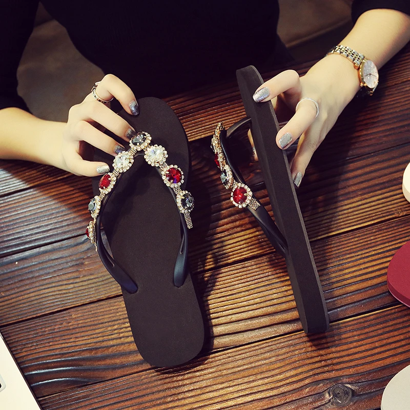 Womens Flip Flops Diamond Flats Slippers Beach Shoes Crystal Outdoor Platform Sandals Ladies Casual Fashion Shoes HIGH Quality