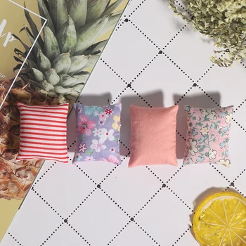 

2PCS Flower Pillow Cushions For Sofa Couch Bed For For Doll house 1/12 Dollhouse Miniature Furniture Toys