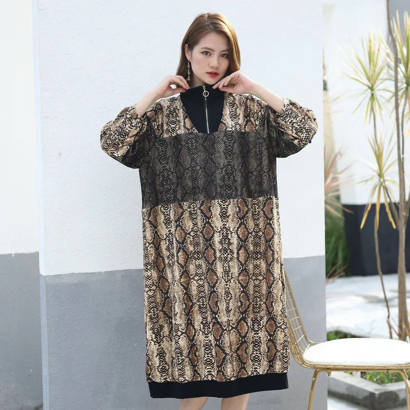 

LANMREM Contrast High Collar Zipper Long Sleeve Snake Print Plus Woman Knit Dress Casual Fashion 2019 Autumn Winter New TD282