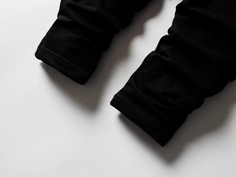 7774752657_301823553