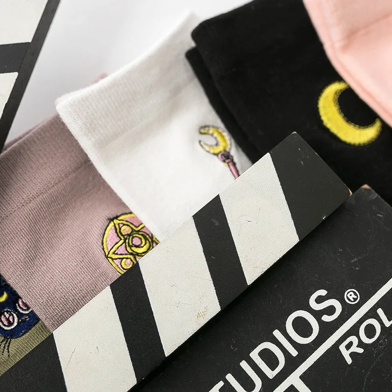 Dreamlikelin/Харадзюку; уличная одежда; женские носки с вышитыми героями мультфильмов для студентов; женские хлопковые носки для девочек; сезон осень-зима
