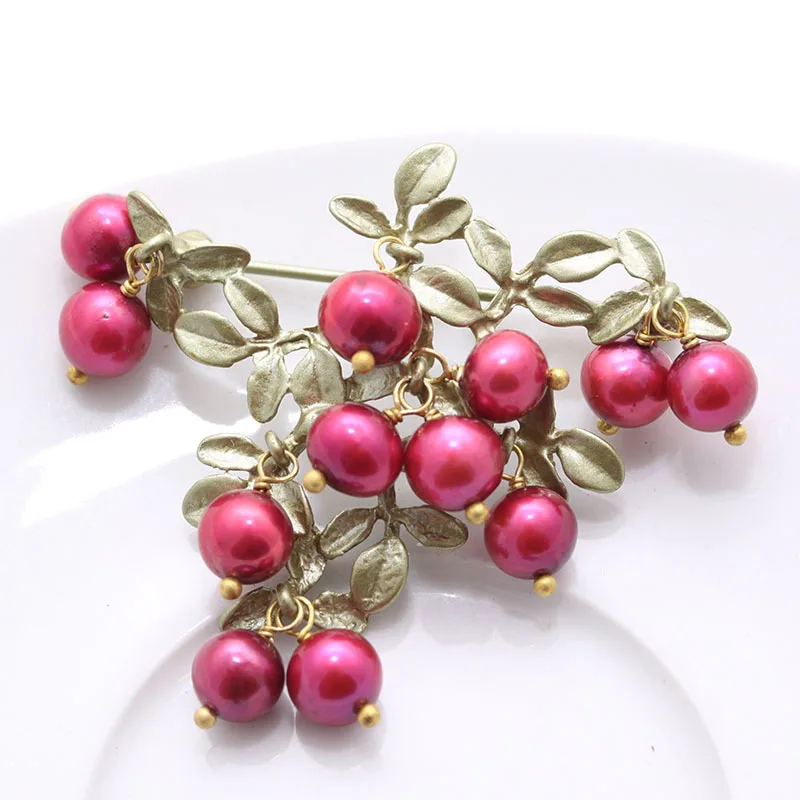 

Cranberry Brooch America Designer Works Top Grade Corsage Accessories