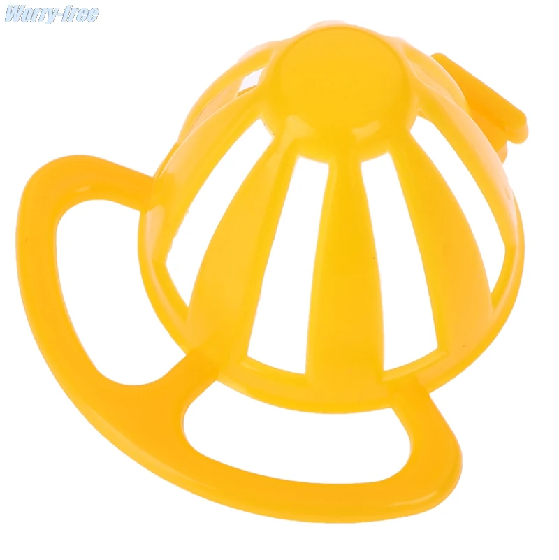 1Pc Plastic Bird Nest Hollow Hanging Cage Eggs Hatching Tool For Pan Finch Parrot Canary Yellow Or Blue Random Color