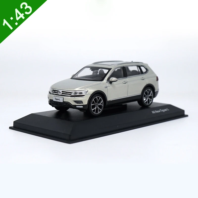 1:43 VW TIGUAN L 2017 литые модели автомобилей из сплава игрушки металлические