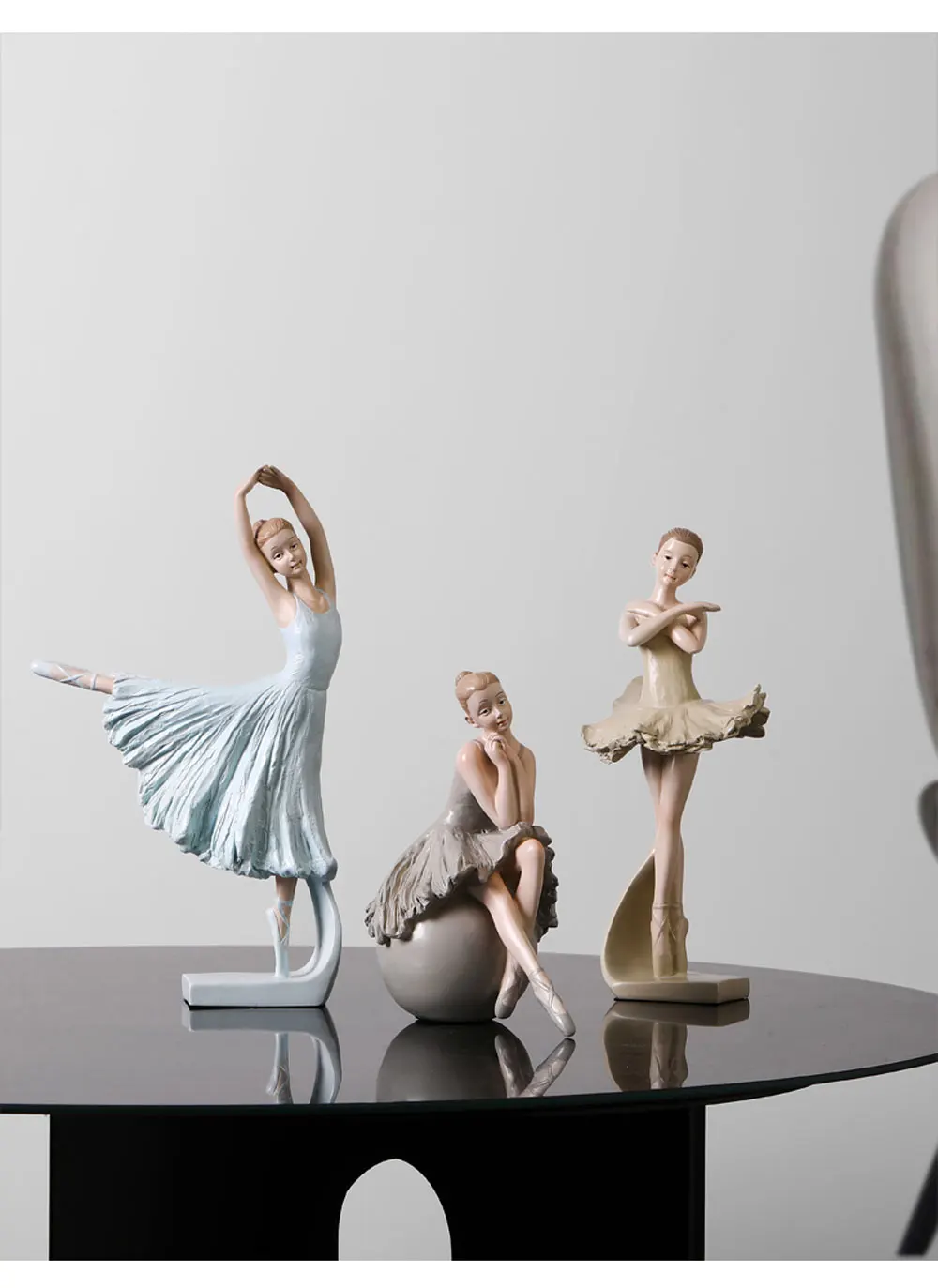 TANGCHAO Nordic Style Ballet Girl Statue Creative Home Decor Resin Ballet Figurines For Home Room Decoration Gift For Girlfriend