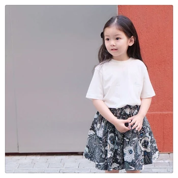 

2020 summer new girls' clothing set letter embroidered white basic T-shirt + gorgeous starry Skirt Set