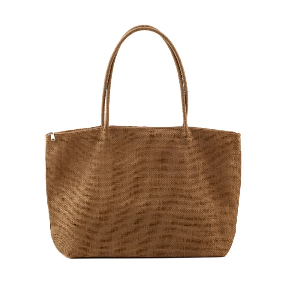 LMM90702664BW_1055274256319745217