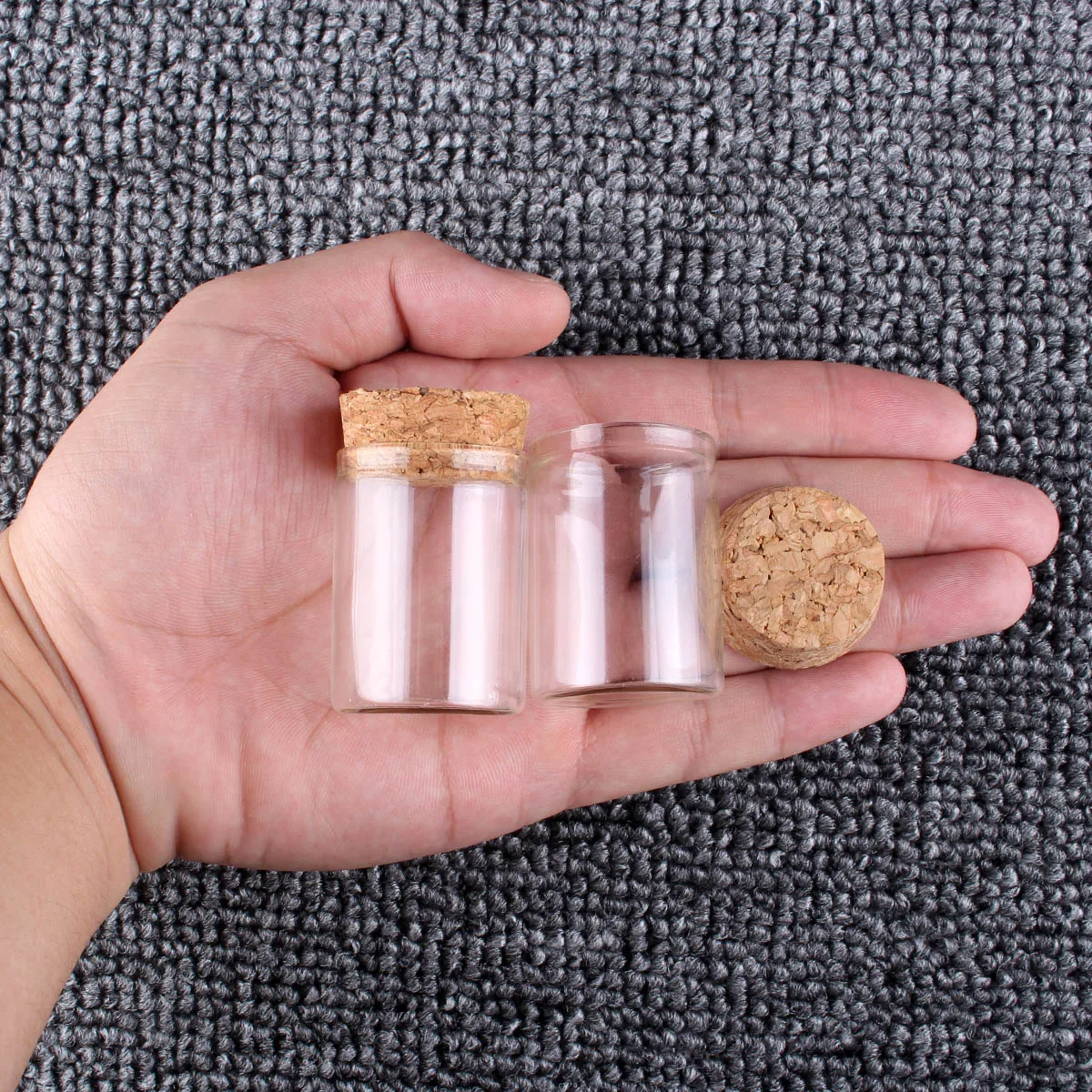 12 pieces 15ml Lab Glassware Glass Test Tube with Cork Stopper Tiny Glass Spice Jars Vials 30*40mm for Art DIY Crafts