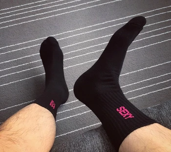 

New Brave Men's Towel Bottom Cool Letter Tube Long Socks Harajuku Skateboard Dead Fly Men's Couple's Fashion