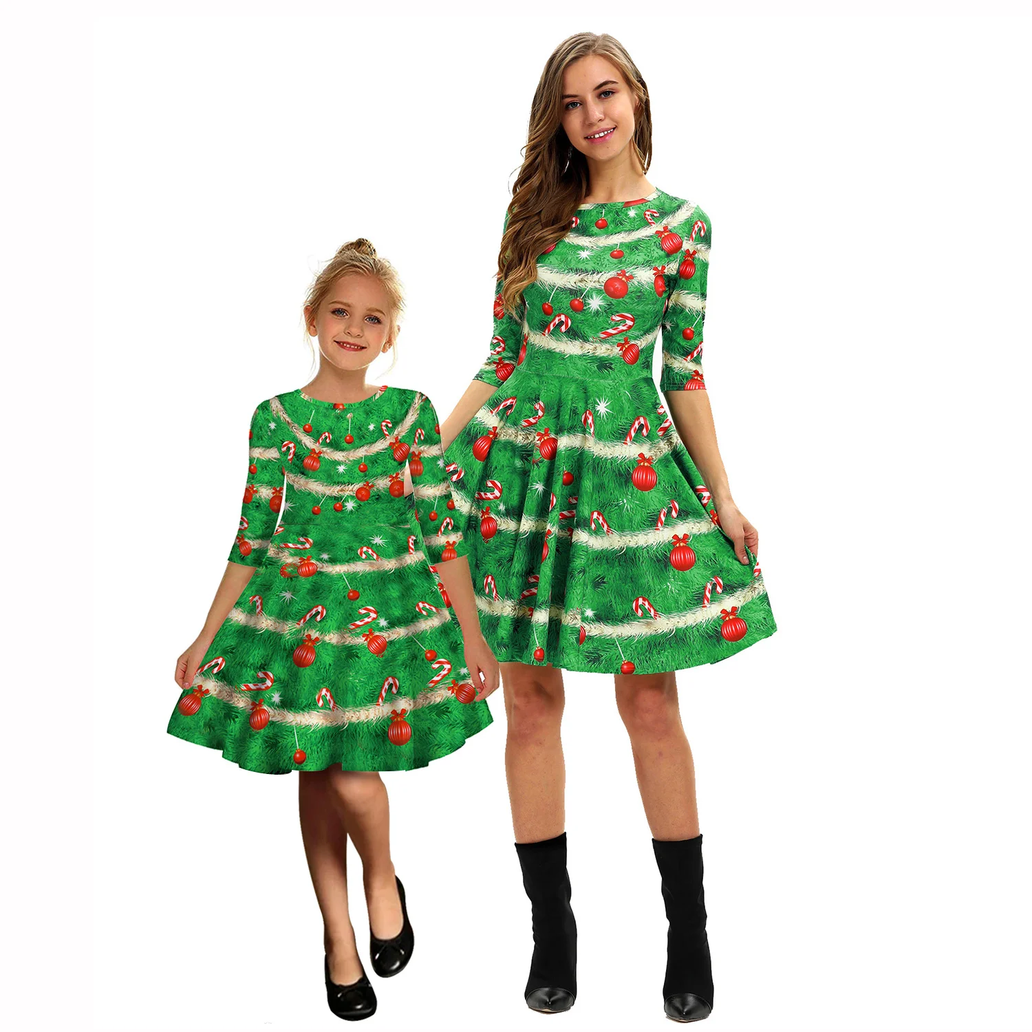 mother and baby girl matching christmas outfits