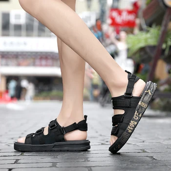 

Men Sandals Hole Shoes Genuine Leather Crocse Clogs Mens Shoes Sandalias Hombre Sandalet Summer Sandali New 2020 Men Sandals