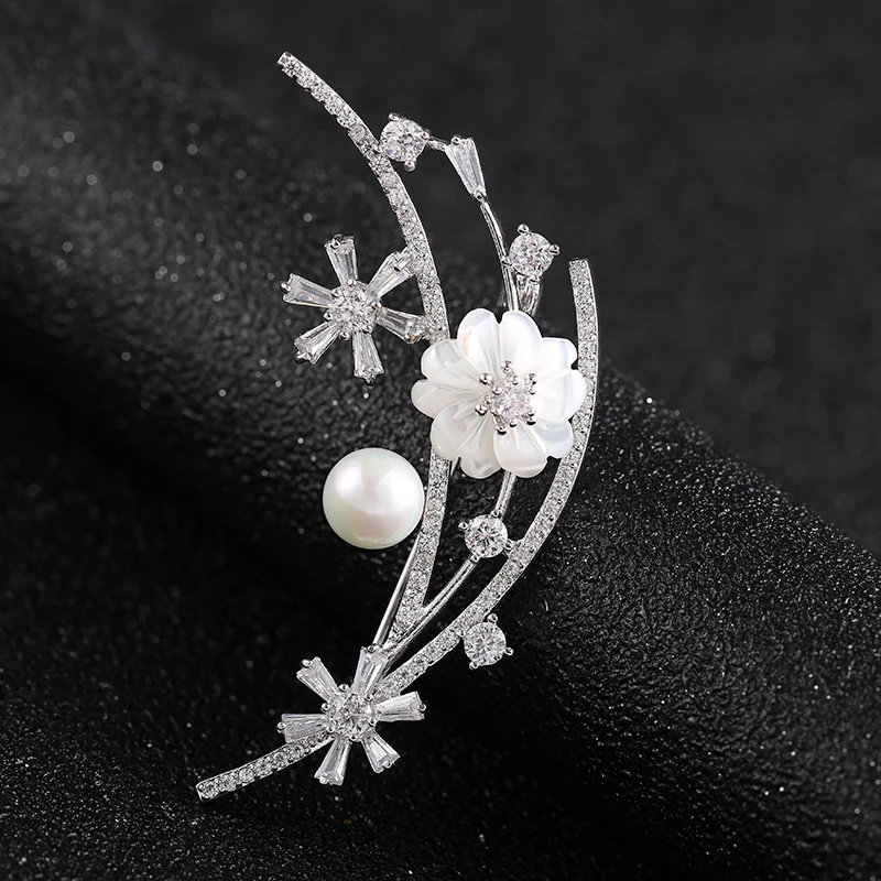 Rhinestone Flower Brooches For Women Simple Design Plum Blossom Pearl Shell Pin Fashion Jewelry Wedding Brooch Pin Broches Gift
