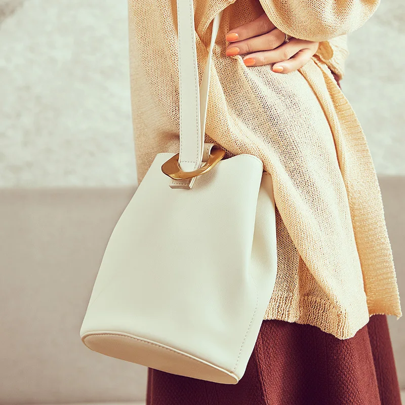 Luxury Women Handbags Designer Genuine Leather Ladies Bucket Shoulder Bag High Quality Casual Female Clutch Crossbody Bags Purse