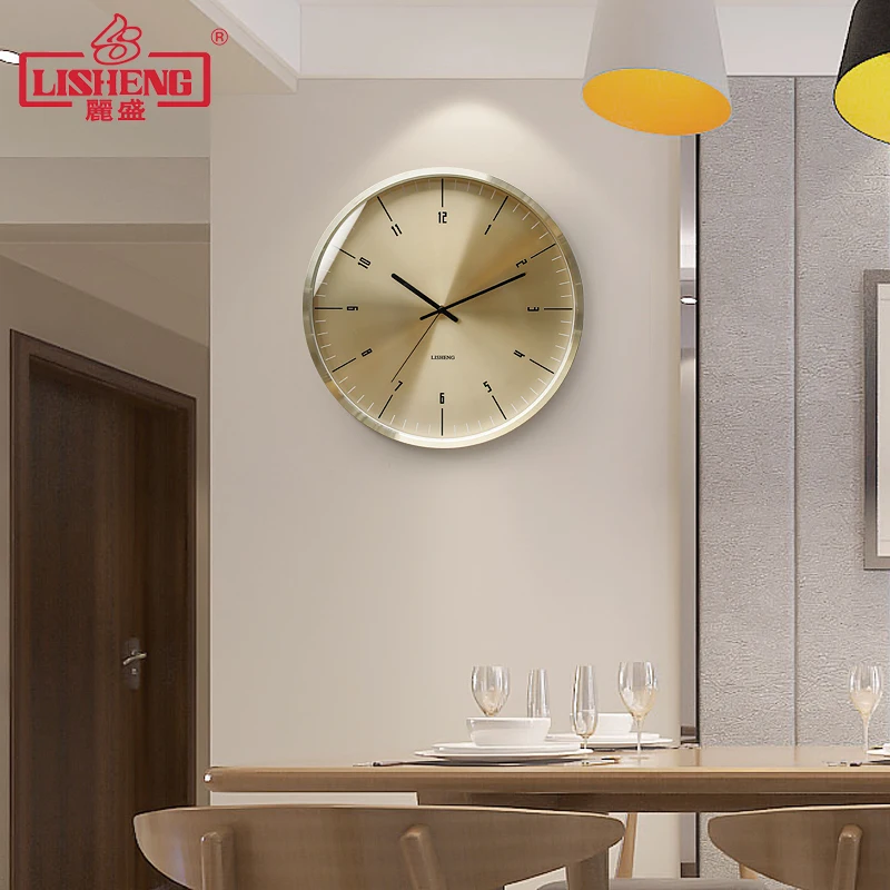Скандинавские роскошные золотые настенные часы минималистичные современные немой гостиной Креативные кухонные настенные часы Домашние часы Роскошный металлический подарок C6T