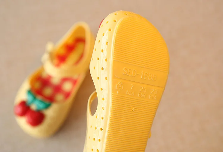 2969948640_888856304