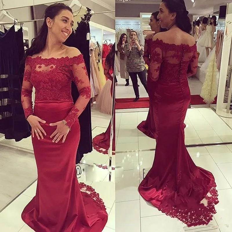 2019 Lange Mouwen Moeder van de Bruid Jurken Mermaid Uit de Schouder Formele Godmother Wedding Party Gasten Gown 2019 Lange Mouwen Moeder van de Bruid Jurken Mermaid Uit de Schouder Formele Godmother Wedding Party Gasten Gown