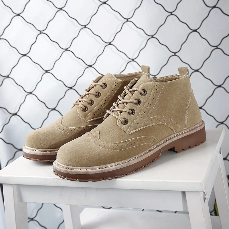 

Brogue Boots Men High Ankle Man British Martin Boots Current Mens Motorcycle Boots Fashionable Hip Hop Designer Men Shoes