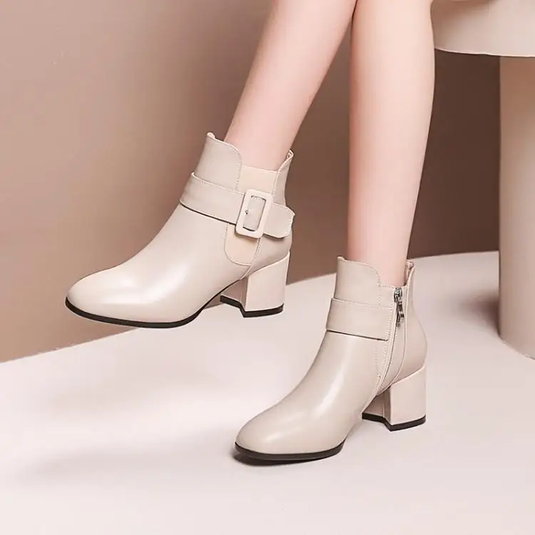 

Qiu dong is thick with short boots side zippers buckle high-heeled boots boots head layer cowhide Martin