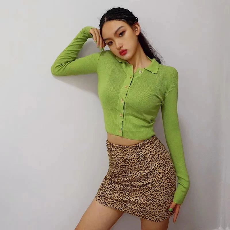 Women Spread Collar Buttons Knit Cardigan with Width Rib Waist Sweater Crop Knit Top