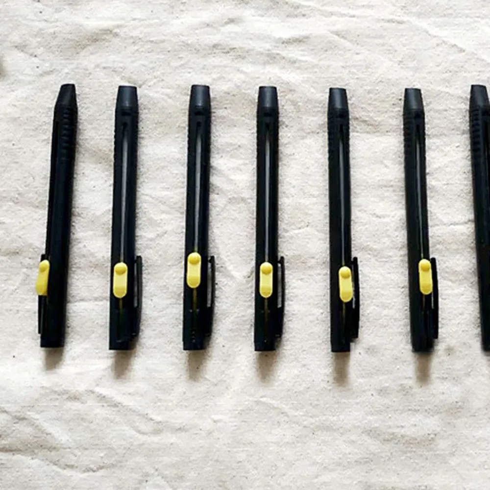 

1 PC Automatically Durable Disappearing Painted Hatch Pen Easy To Modify Chalk Invisible Scratch Powder Cut Draw Lines Refill