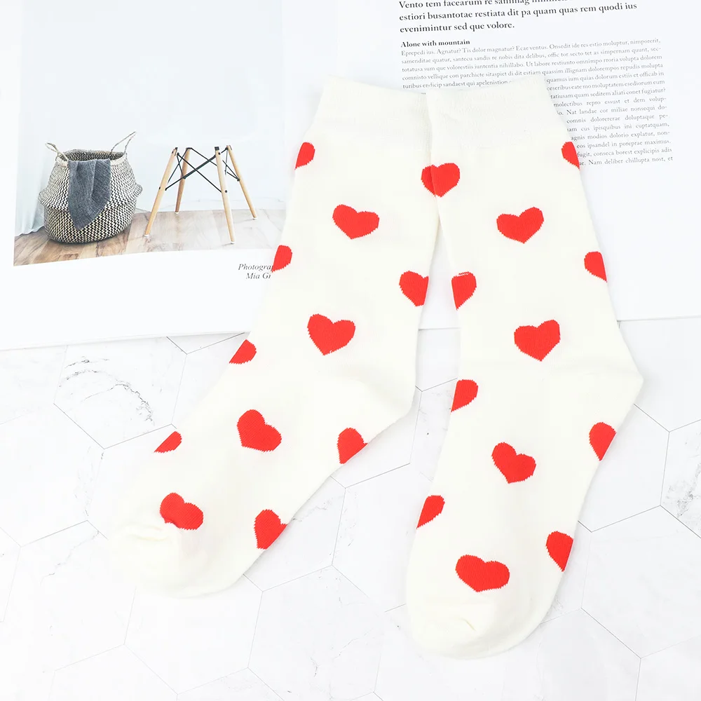 Модные теплые носки на осень и зиму удобные хлопковые носки с узором в форме сердца для женщин и девочек Лидер продаж