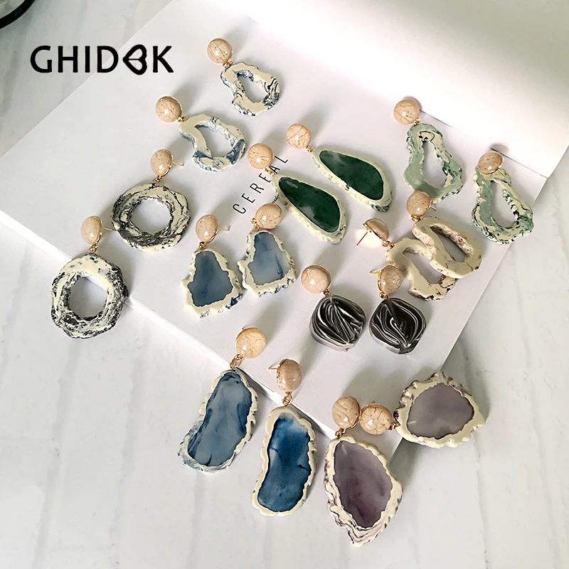 

GHIDBK Boho Irregular Pendant Stud Earrigs Minimalist Gradient Color Acrylic Charming Earring Studs Ins Street Style Earring