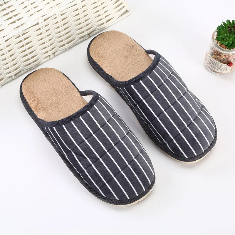 

Edge Launched Winter New Style Household Cartoon Stripes Couples with Half a Pack of Warm Time of Childbirth Cotton Slippers Win