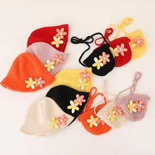 

Han Edition New Winter Knitting Hat Bag Suit Children Five Petals Flowers Lovely Female Baby Hat Cold