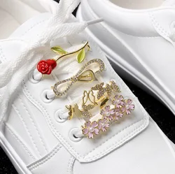 1Pcs Shoelaces Decoration Metal Shoelace Buckle Pearl Bow Shoe Accessories Shiny Rhinestones Women Shoes Decorative Accessories