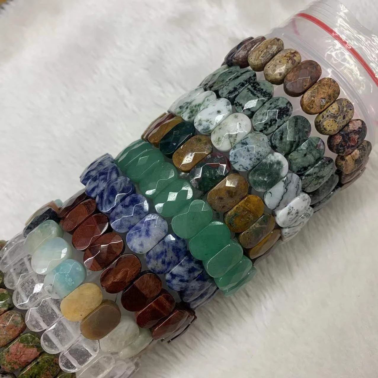 õ  , ÷Ʈ, εƮ, ƸƮ, Ҵ޶Ʈ, ȣ , Lepidolite, Shungite, Apatite, Charoite,  