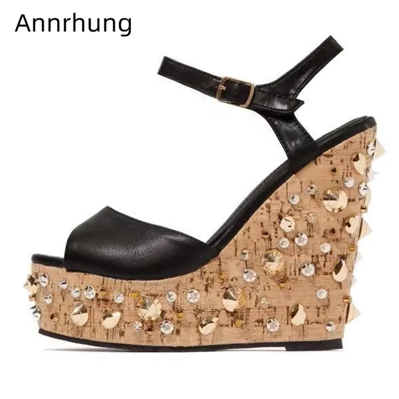 

Fashion Rivets Sandals Women Peep Toe Med Platform Party Sandalias High Wedges Heel Decor Rivet&Crystal 2020 New Sandals Women