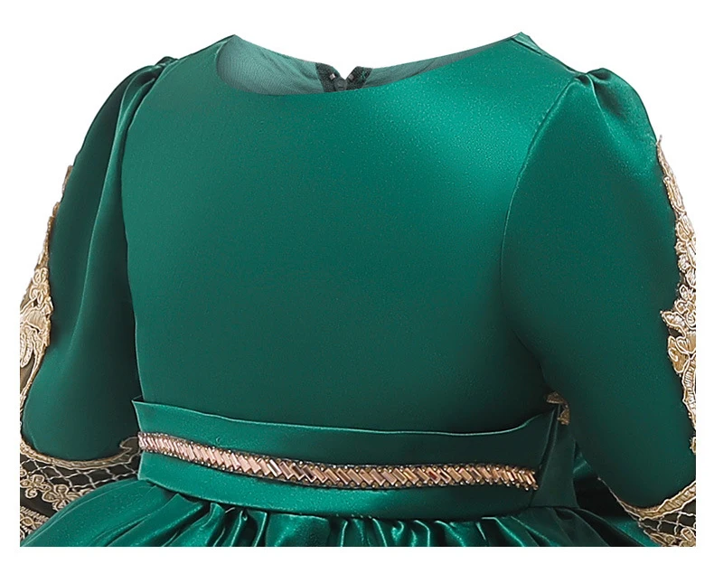 12428389499_638885258