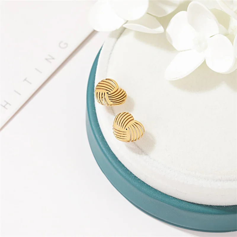 14402146412_2130544268