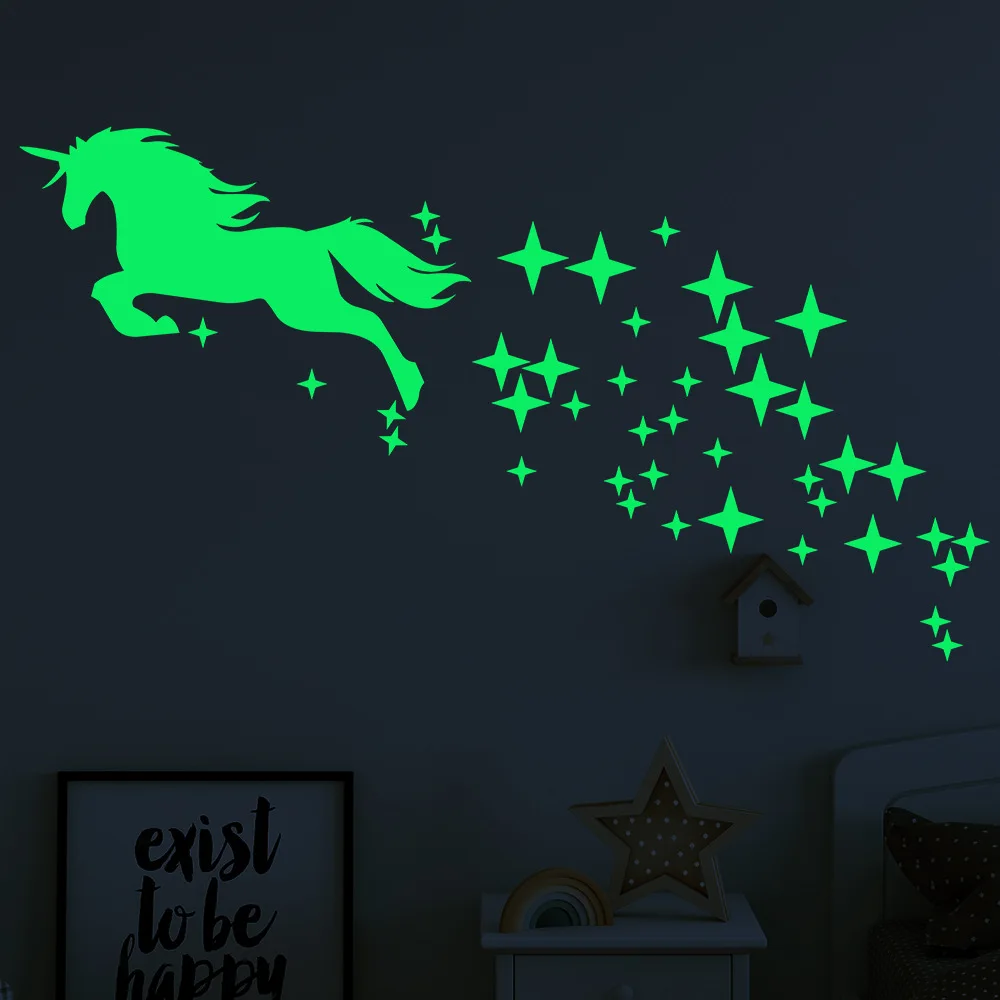 Luminous Wall Stickers Glow In The Dark Star priness poney Wall Stickers moon Star Luminous Kids Room Decor Wallpaper Poster