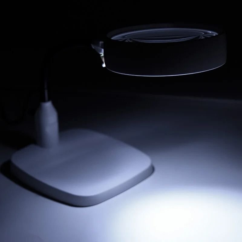 Illuminated Desktop Magnifier Reading Magnifier 6 LED Magnifying Glass Metal Base Flexible Tube Repairing Tools Reading Home