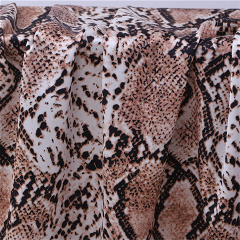 Змеиный узор стрейч-шелковая ткань Атлас тутового органического шелка ткань