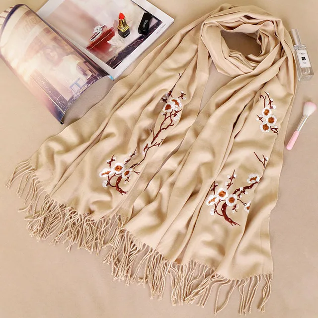 beige Women Solid both ends Embroider Shawls Autumn Winter New Ladys Pashmina Cashmere Thickening Edging Long Scarf Warp Gift - Цвет: beige