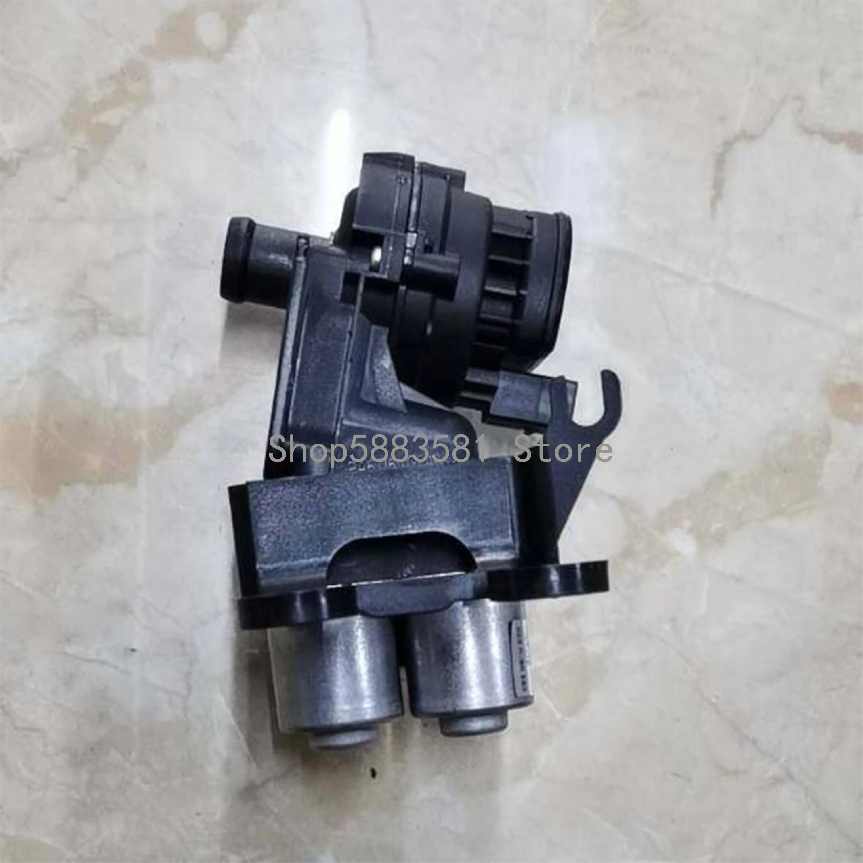 

CAR Valve assembly Aud iVo lks wag en A6 S6A6LRS6 Coolant hose and left-hand steering wheel 4-stroke engine pipe