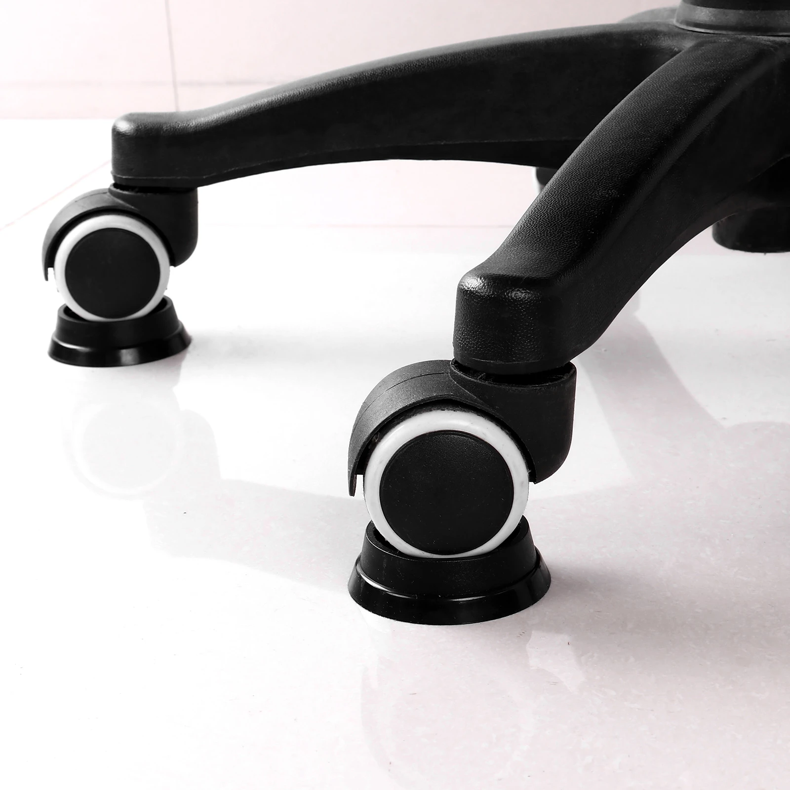 2pcs Chair Wheel Stoppers Black Nonslip Rubber Chair Baby Bed Baby Carriage Caster Wheel