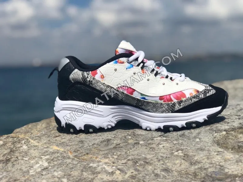 Skechers