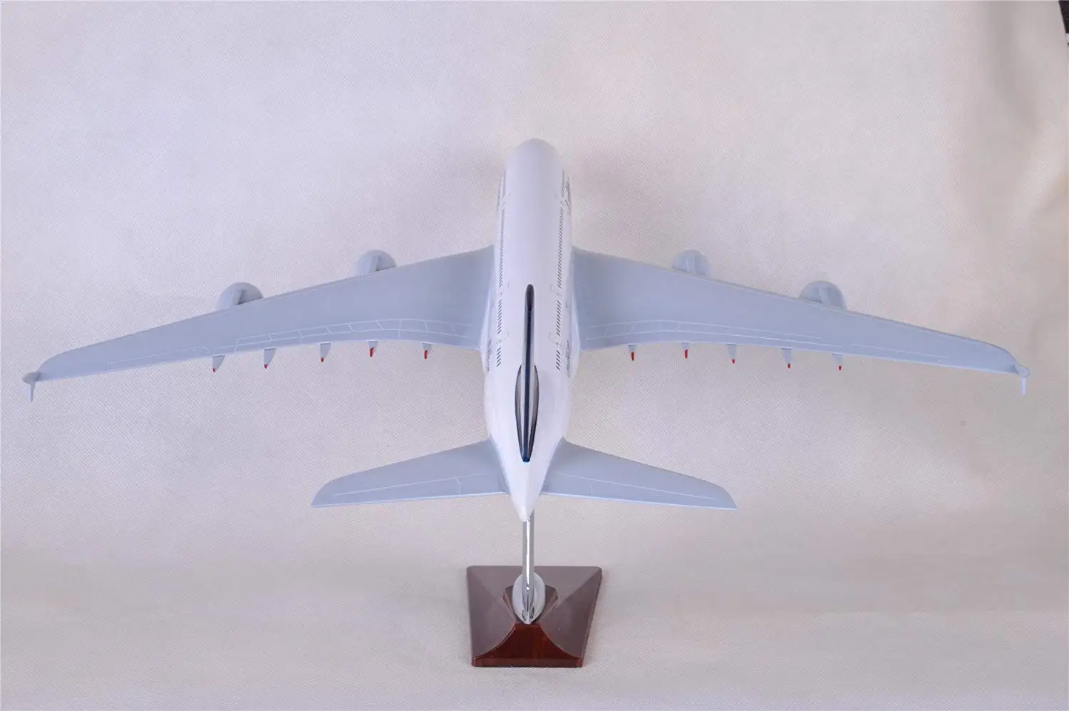 Династия Тан(ТМ 47 см воздушный автобус A380 Lufthansa Airlines Harz Flugzeugmodell Flugzeug Spielzeug Flugzeugmodell