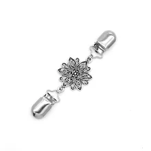 Алиэкспресс Лидер продаж ретро выдалбливают Цветок открытый передний зажим женский свитер Клип шарф пряжки аксессуары для корсажа производство