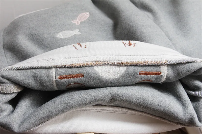 Winter Kawaii Shorts for Teen Girls Cute Cat Embroidered Cartoon Woolen Shorts Women Lamb Cashmere Sweet Loose Boots Shorts Navy