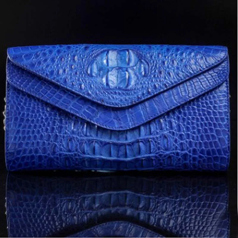 Рисунок 5 - Женская сумка на одно плечо с цепочкой