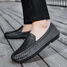 

New Arrival Men Boat Shoes Comfortable Moccasin 2022 Spring Casual Driving Shoes Non-Slip Flat Fashion Loafers Shoes