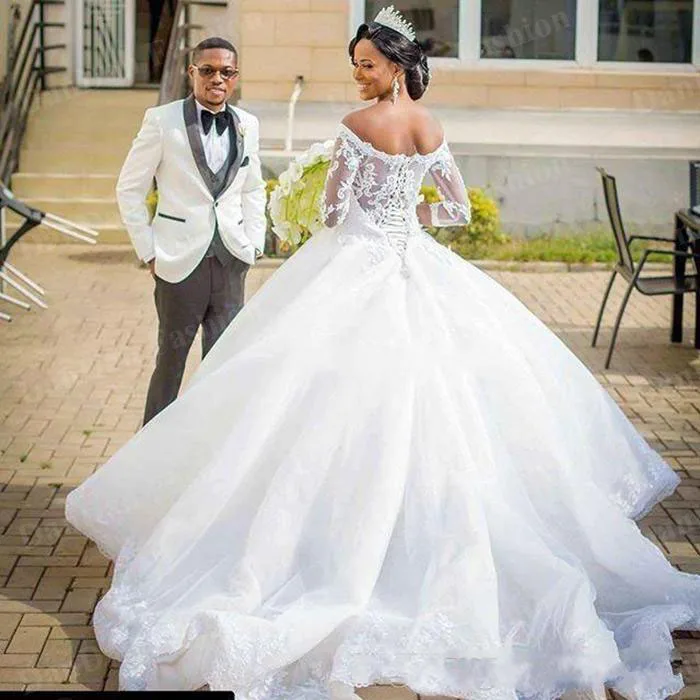 2020-african-wedding-dresses-ball-gown-off-the-shoulder-with-long-sleeves-cheap-wedding-reception-dress-bridal-gowns (2)